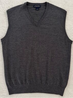 Brooks Brothers Large gray Extra Fine Italian Merino 100% wool sweater vest